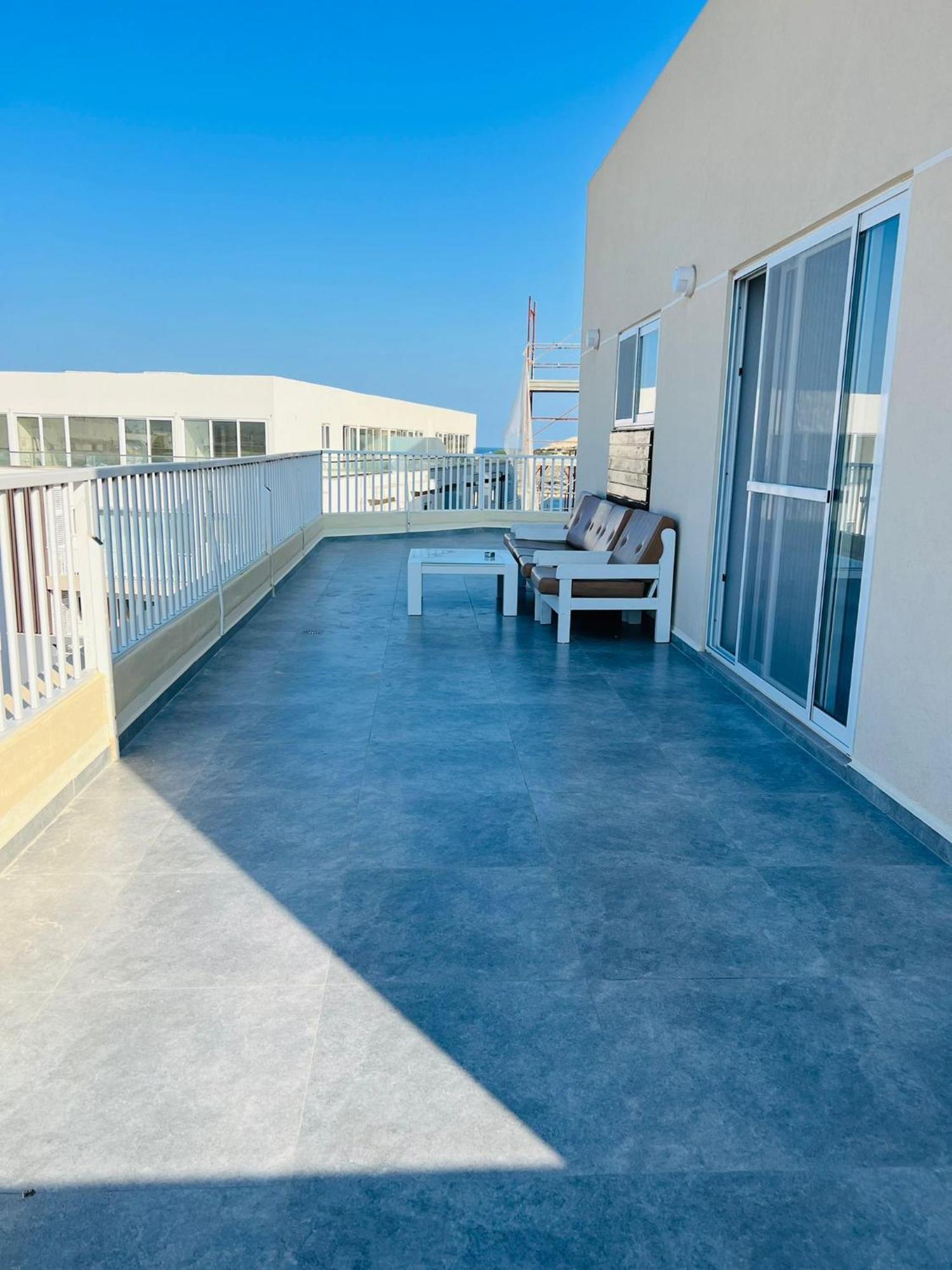 Sinsea Penthouse Apartment