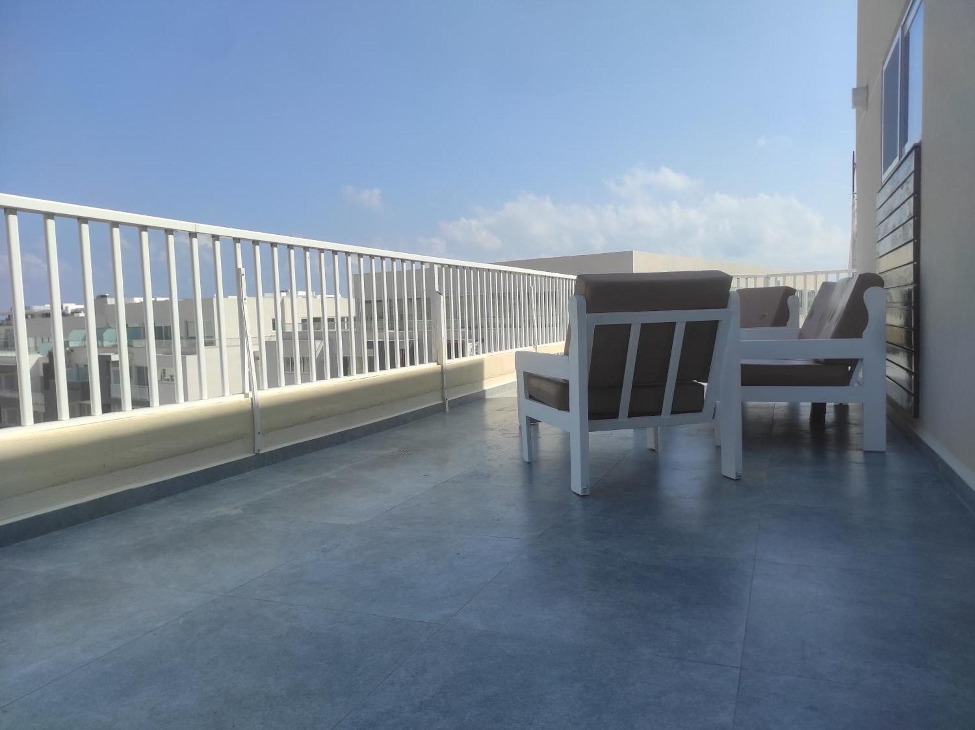 Sinsea Penthouse Apartment St. Paul's Bay