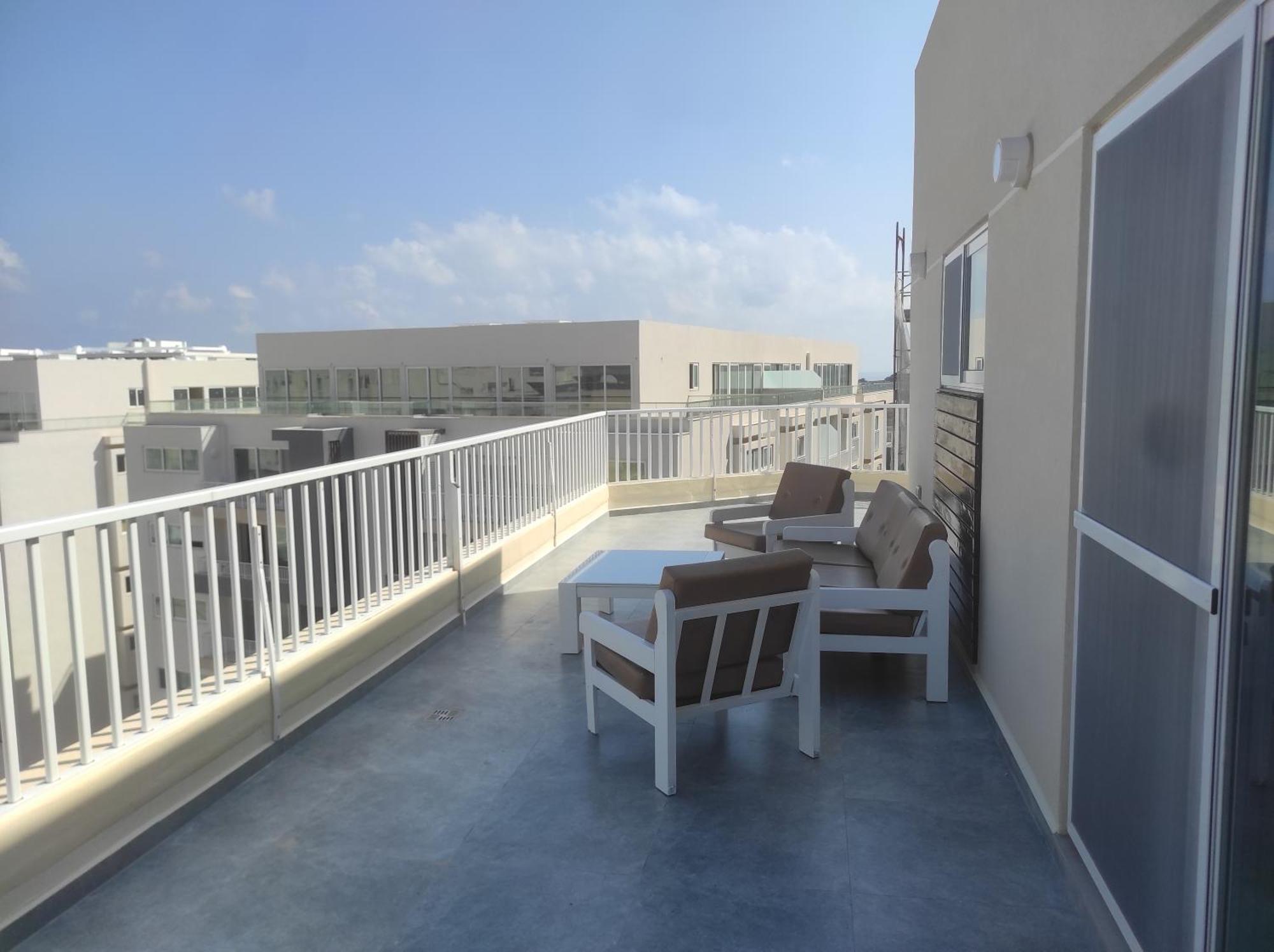 Sinsea Penthouse Apartment St. Paul's Bay
